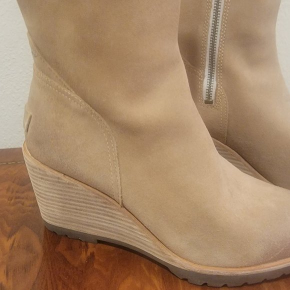 Sorel After Hours Beach Tan Suede Wedge Boot 8 1/2 NWOT/No Box - Picture 7 of 11
